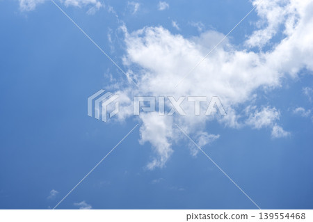 Early summer sky, blue sky, clear sky, May image Early summer sky, blue sky, clear sky, May image 139554468