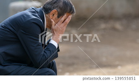 沮喪的商人 139555851