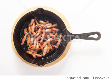Crispy bacon slices Crispy bacon slices 139557506