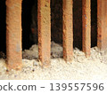 Rusty underfloor ventilation grille 139557596