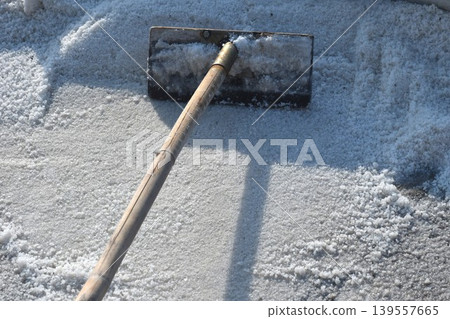 saline water making dry salt by solar evaporation Thai cultures and agriculture manufacturing in farm on sunny day saline water making dry salt by solar evaporation Thai cultures and agriculture manufacturing in farm on sunny day 139557665