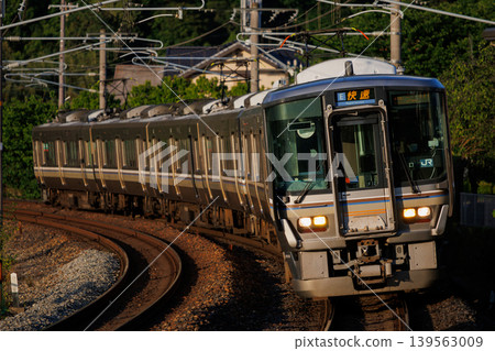 [JR West San'in Main Line] 223 series 139563009