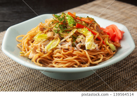 Sauce Fried Noodles Sauce Fried Noodles 139564514