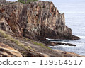 海岸邊的三層懸崖 139564517