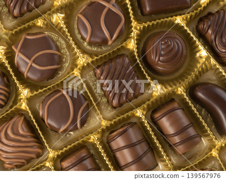 Box of Chocolates Top View Pattern Box of Chocolates Top View Pattern 139567976