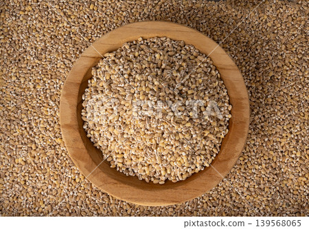 Pearl barley grains textured background 139568065