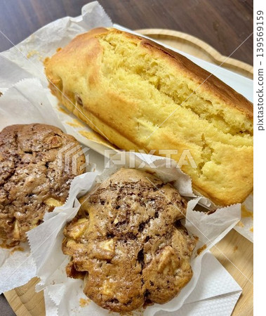 Assortment of pound cakes Assortment of pound cakes 139569159