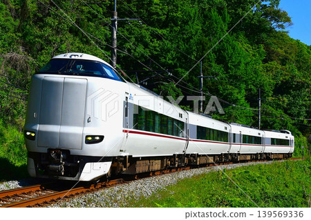 JR Limited Express trains "Kinosaki," "Hashidate," and "Maizuru" - 287 series JR Limited Express trains "Kinosaki," "Hashidate," and "Maizuru" - 287 series 139569336