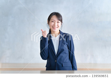 一個女人有一個好的跡象 一個女人有一個好的跡象 139569651