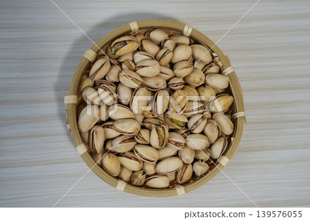 Nutrient-rich pistachios Nutrient-rich pistachios 139576055