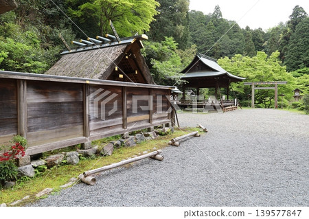 A view of the grounds of Hyuga Grand Shrine in Yamashina Ward, Kyoto City. 139577847