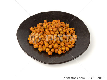 Roasted chickpeas, leblebi pile, spicy fried chana, crispy chick peas with mint and spices, east snack Roasted chickpeas, leblebi pile, spicy fried chana, crispy chick peas with mint and spices, east snack 139582045