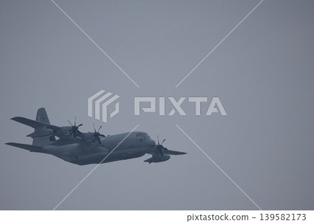 C-130運輸機飛行演示 C-130運輸機飛行演示 139582173