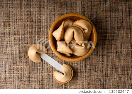 Fortune cookies, lucky Chinese biscuits 139582447