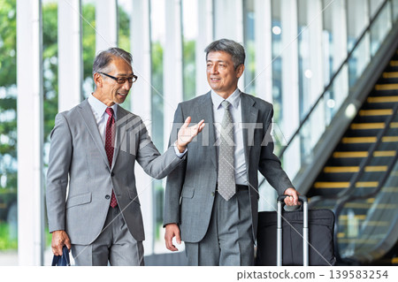 Businessman senior man Businessman senior man 139583254