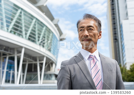Businessman senior man Businessman senior man 139583260