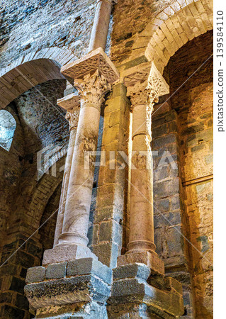 Interior of the antique monastery Sant Pedro de Rodes in the National Park of Cap de Creus, Emporda, Girona, Spain 139584110