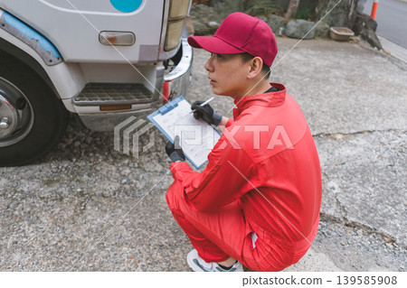 40多歲的工人 40多歲的工人 139585908