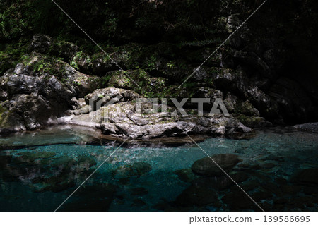 水晶富池 139586695