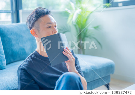 讀在長沙發的一個人 139587472