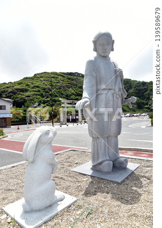 白鬥神社的大國主命像和白兔 139589679