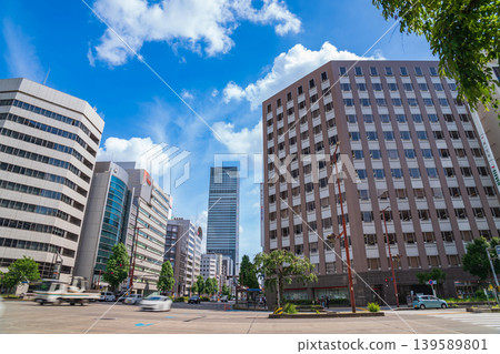 The streetscape of Hisaya-Odori, lined with skyscrapers (Nagoya City, Aichi Prefecture) The streetscape of Hisaya-Odori, lined with skyscrapers (Nagoya City, Aichi Prefecture) 139589801