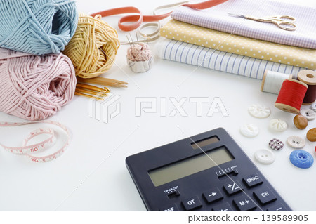 工藝用品和計算器相關背景資訊:手工製作工藝品的成本以及副業創意。 工藝用品和計算器相關背景資訊:手工製作工藝品的成本以及副業創意。 139589905