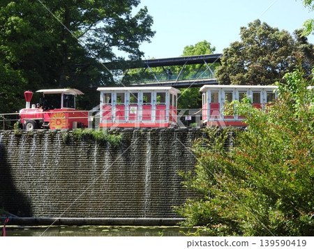 Tottori Flower Park, one of Japan's largest flower parks: A flower train that circles the park. Tottori Flower Park, one of Japan's largest flower parks: A flower train that circles the park. 139590419