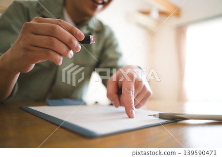 40多歲的工人 40多歲的工人 139590471