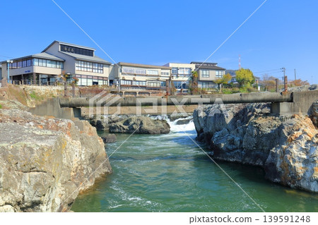 [Hyogo Prefecture] Sunny weather at Toryunada (Kakogawa) 139591248