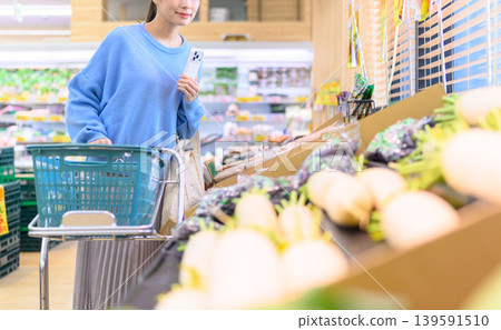 購物的女人 139591510