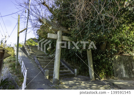 岡山縣笠岡市笠岡市中心、神屋稻荷神社、鳥居 岡山縣笠岡市笠岡市中心、神屋稻荷神社、鳥居 139591545