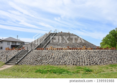 Shidami Tumulus Cluster (Moriyama Ward, Nagoya City, Aichi Prefecture) Shidami Tumulus Cluster (Moriyama Ward, Nagoya City, Aichi Prefecture) 139591988