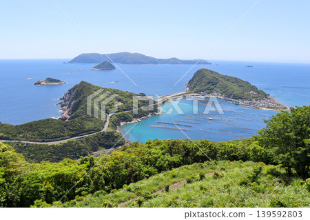 The breathtaking emerald blue scenery of Kashiwajima, Kochi The breathtaking emerald blue scenery of Kashiwajima, Kochi 139592803