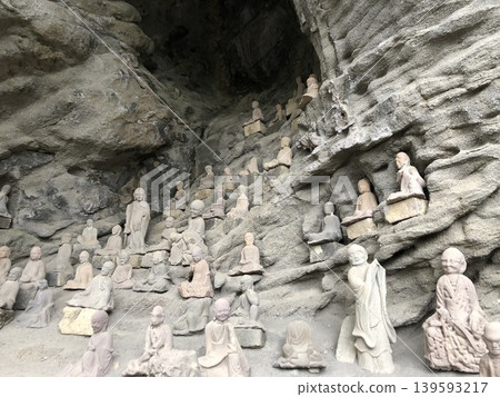日本寺（位於鋸山）的1500尊羅漢石像。 139593217