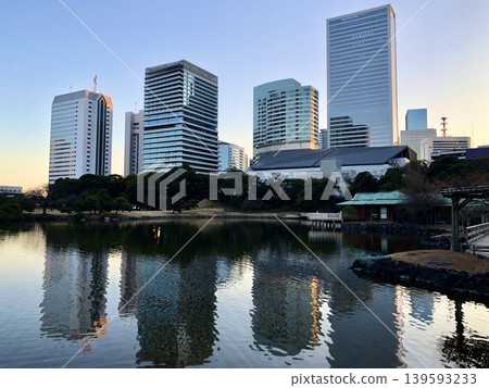 The cluster of buildings visible from Hamarikyu Gardens The cluster of buildings visible from Hamarikyu Gardens 139593233