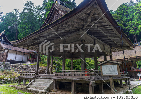 白山姬神社的參拜殿,是滋賀縣日吉大社的附屬神社。 白山姬神社的參拜殿,是滋賀縣日吉大社的附屬神社。 139593816