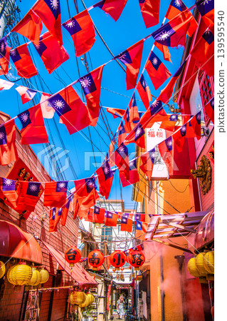 5月12日，橫濱的城市景觀，包括橫濱中華街的台南巷。 139595540