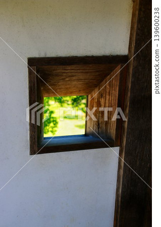 Protecting Matsue Castle, a famous castle in Izumo Province where clouds rise... [Embossed] 139600238