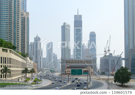 阿聯酋杜拜非常美麗的城市景觀 阿聯酋杜拜非常美麗的城市景觀 139601579