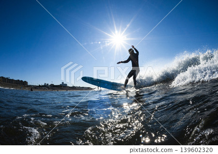 Shonan Kugenuma Beach: Surfers and the Sun Shonan Kugenuma Beach: Surfers and the Sun 139602320