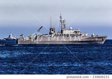 The minesweeper Hirado conducts training voyages for mine clearance and other mine-sweeping operations in the waters around the Japan Maritime Self-Defense Force base in Yokosuka City, Kanagawa Prefecture. 139606231