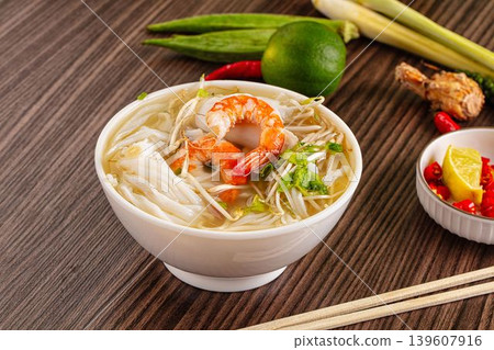 Vietnamese soup Pho with seafood Vietnamese soup Pho with seafood 139607916