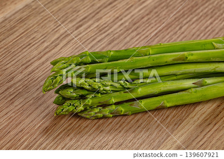 Raw fresh gourmet green asparagus Raw fresh gourmet green asparagus 139607921