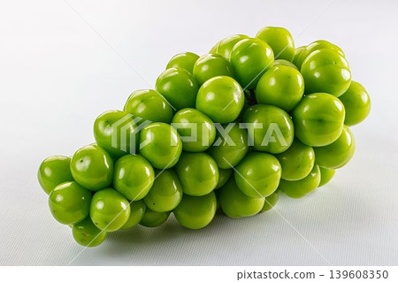 Japanese Shine Muscat big grape Japanese Shine Muscat big grape 139608350