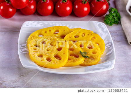 Marinated piclked lotus root slices 139608431