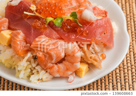Seafood chirashi sushi 139608663