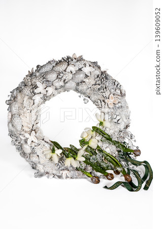 Christmas wreath candle candle gingerbread tree white snow isolated Christmas wreath candle candle gingerbread tree white snow isolated 139609052