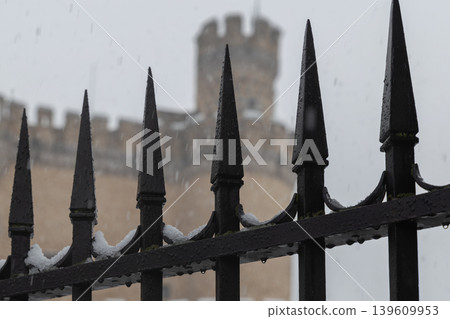 building, castle, madrid 139609953