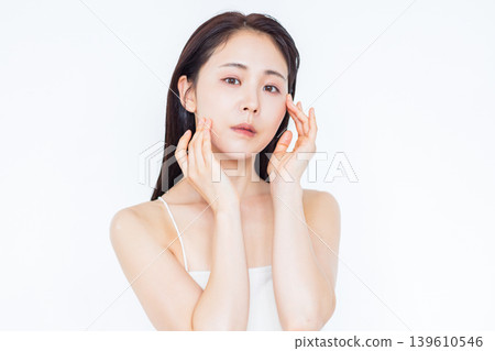 年輕女性的美麗形象 139610546
